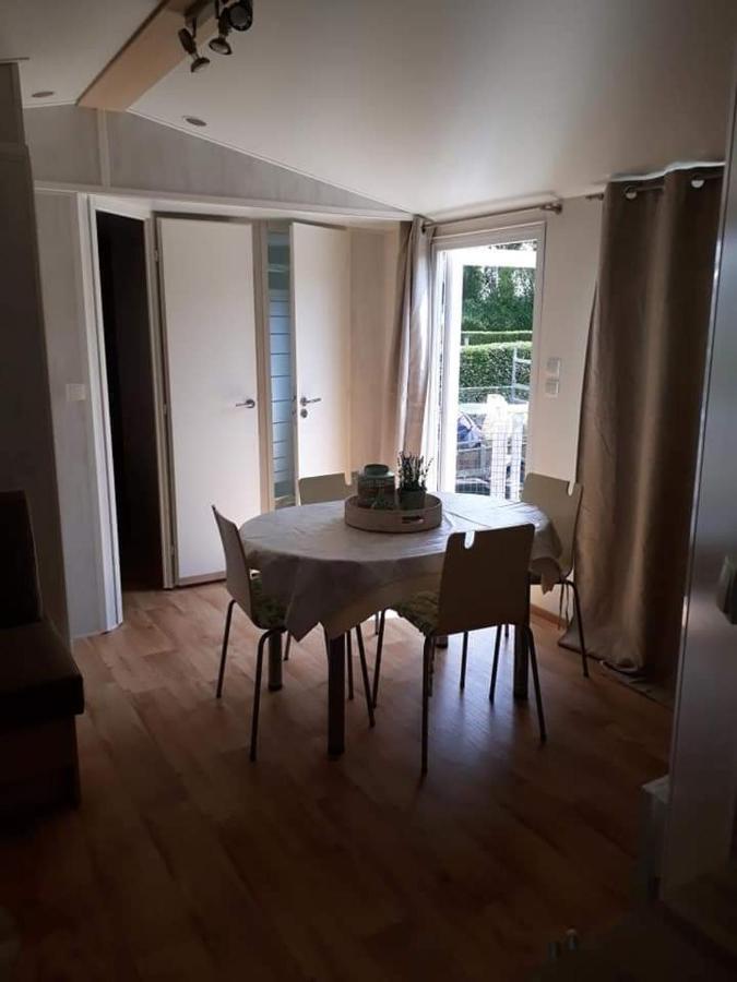 Luxueuze Stacaravan In Bredene Met Eigen Terras En Tuintje Luaran gambar