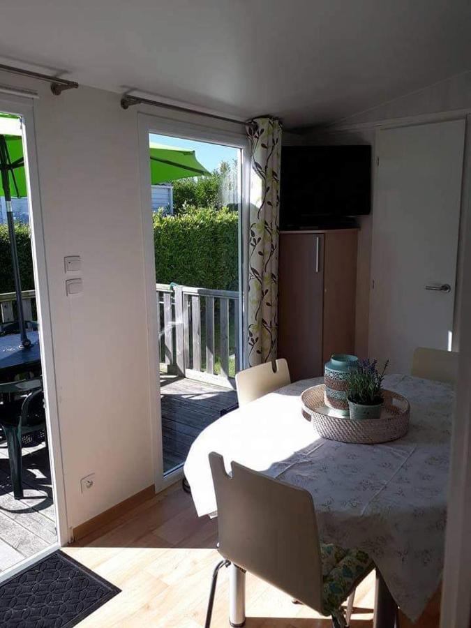 Luxueuze Stacaravan In Bredene Met Eigen Terras En Tuintje Luaran gambar