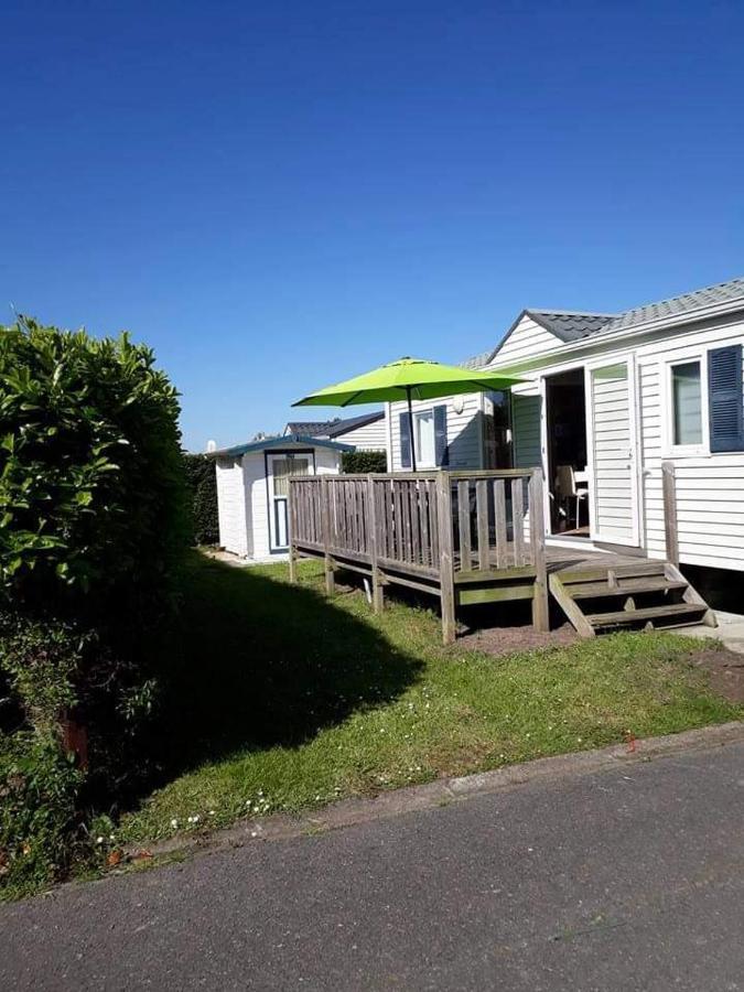 Luxueuze Stacaravan In Bredene Met Eigen Terras En Tuintje Luaran gambar
