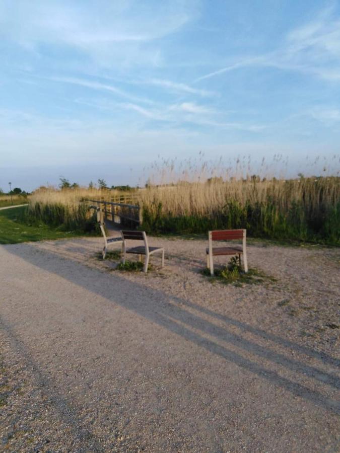 Luxueuze Stacaravan In Bredene Met Eigen Terras En Tuintje Luaran gambar